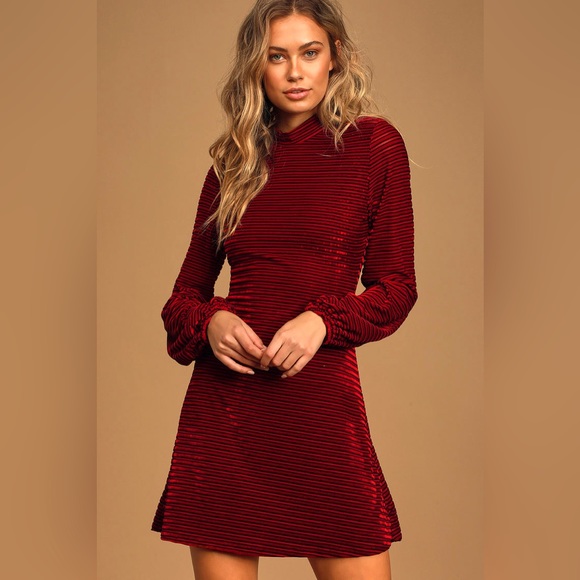 2/$30 Lulus Ticket to Chic Burgundy Striped Velvet Balloon Sleeve Dress Size: S - Picture 1 of 1